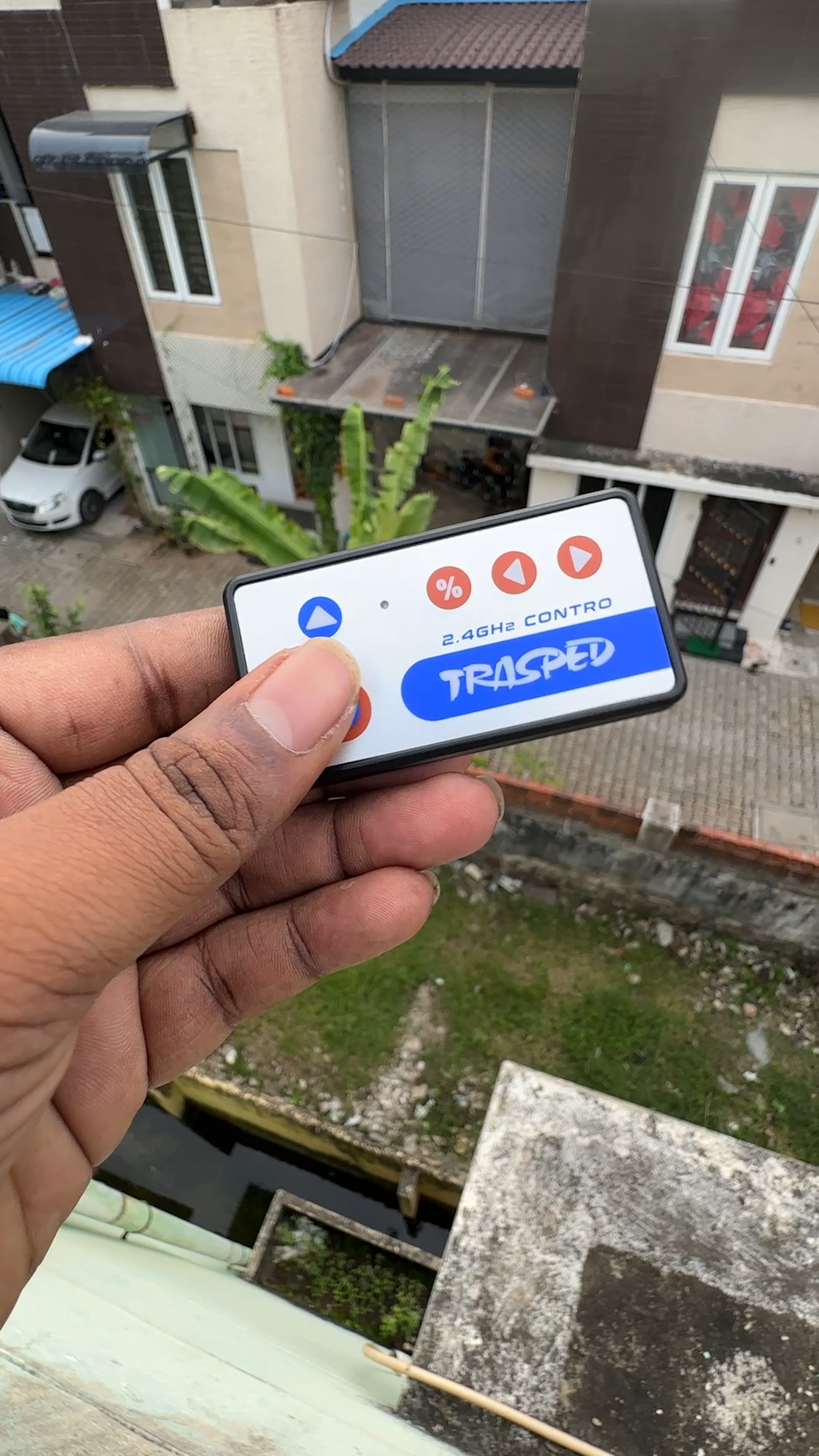 Miniature Defender RC Car -  Metal