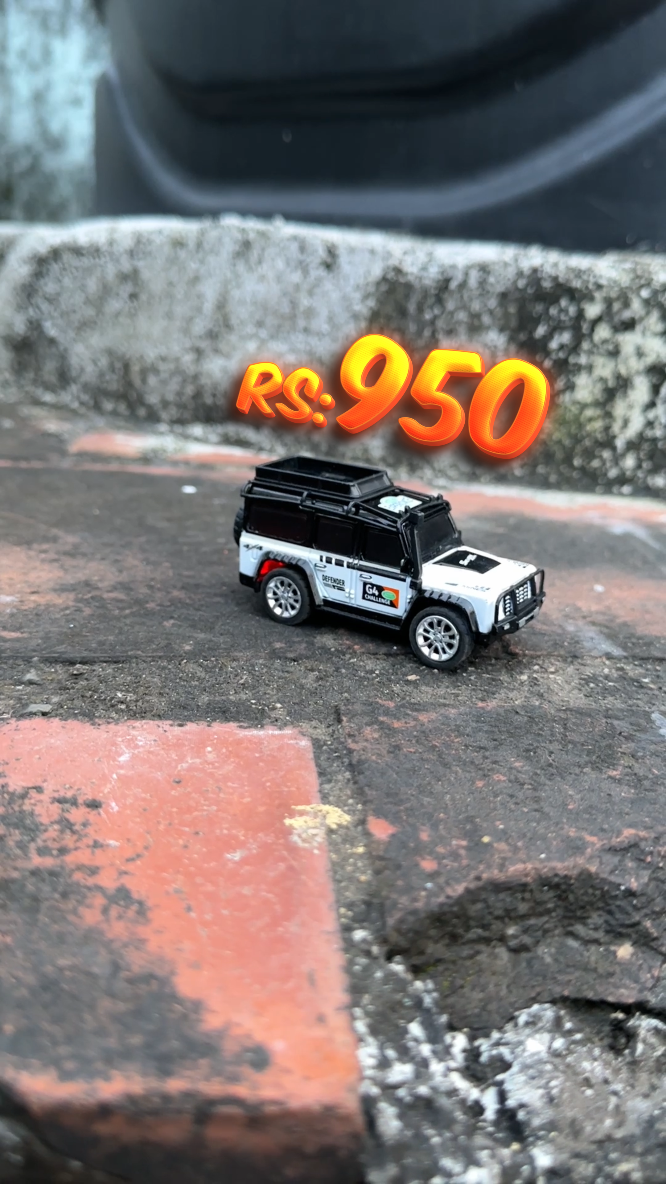 Miniature Defender RC Car -  Metal