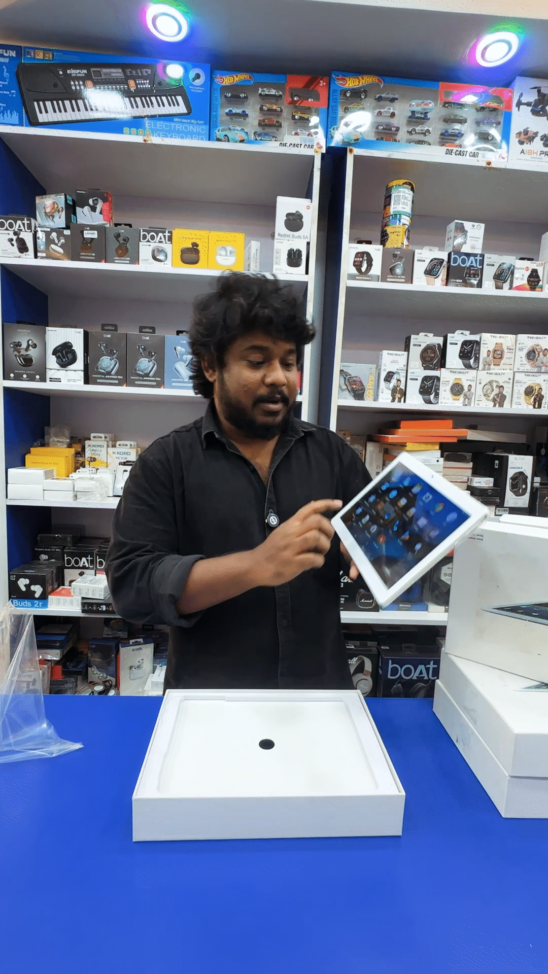 📱 SMART CENTRIC Tab - TZ108 + Free Retro Style Bluetooth Speaker 🎵